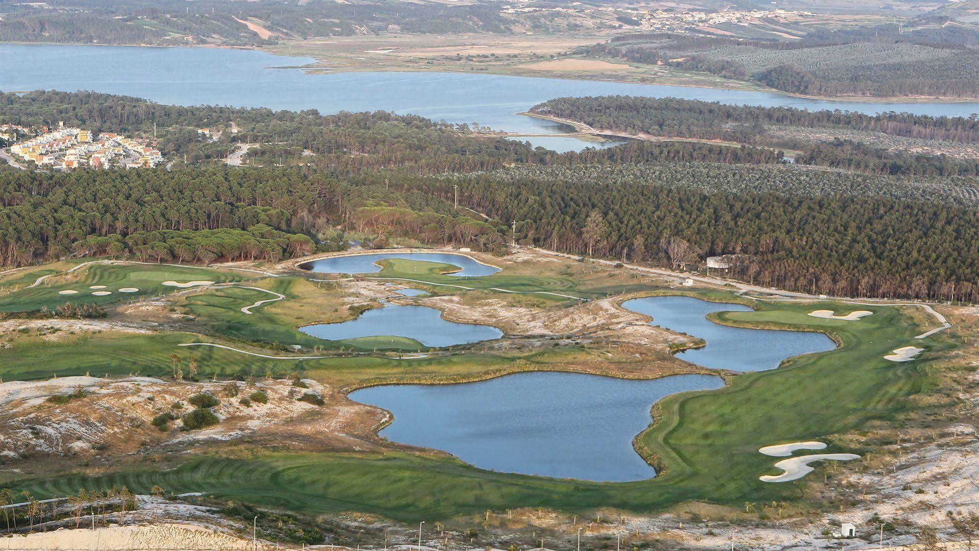 Evolutee Hotel Óbidos Exteriör bild The 13th hole at Torrey Pines